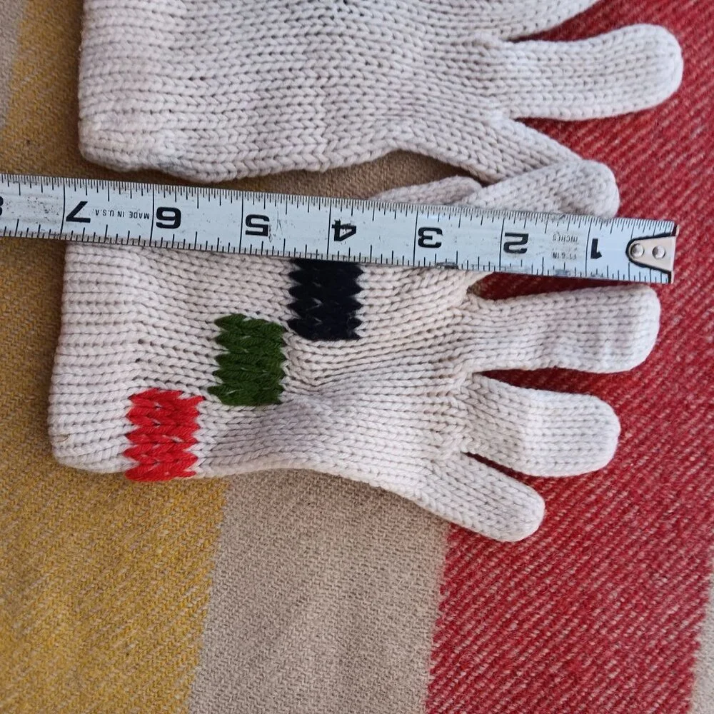 Vintage Girls Handmade Wool Knit Gloves With Red Green Black Pattern Design